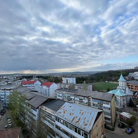 Sunny Luxury Home G. Enescu Szucsáva Kültér fotó